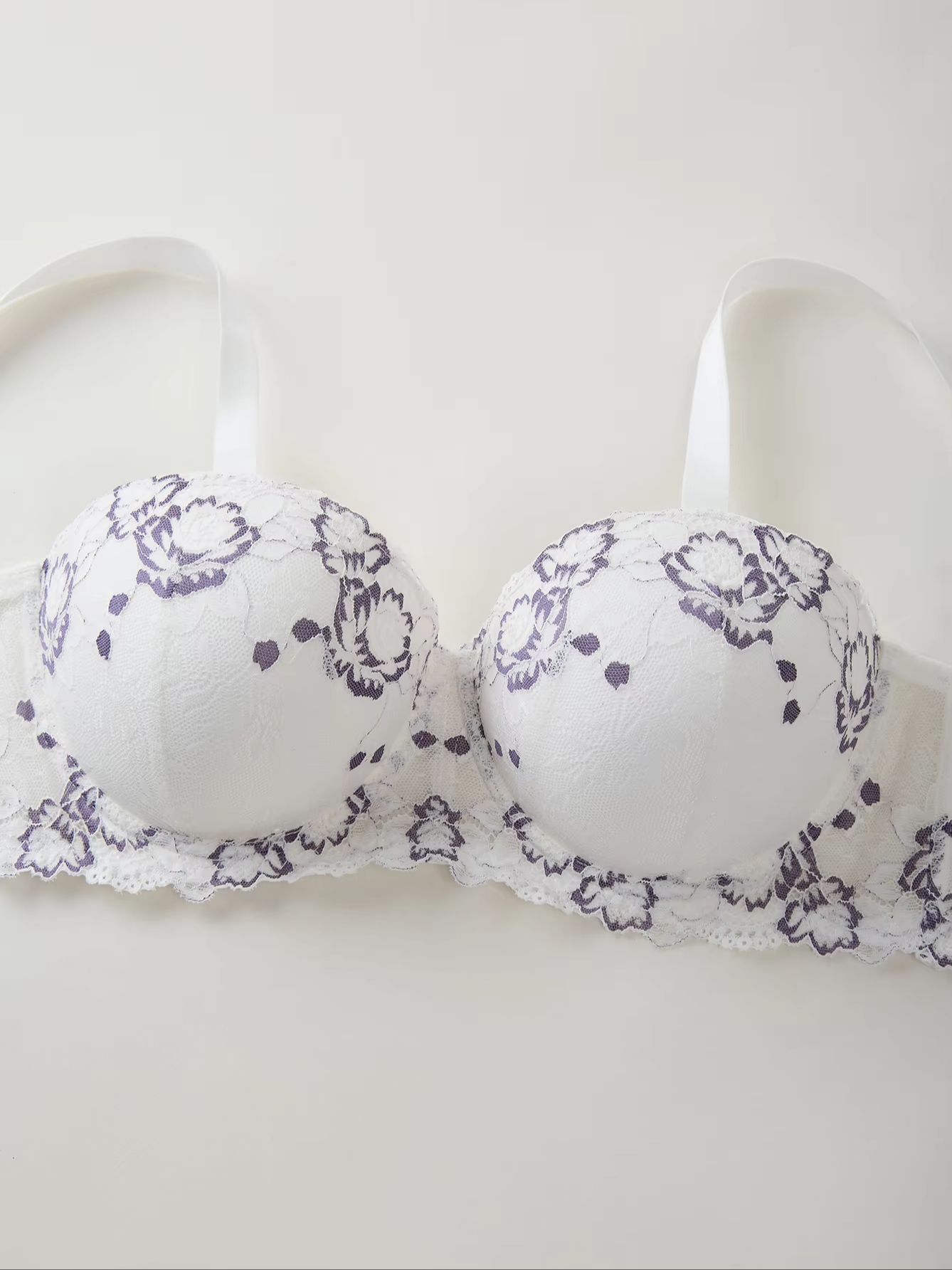 حمالة صدر نسائية بمقاسات كبيرة - مراجعة Plunge Bra Push Up وسعره